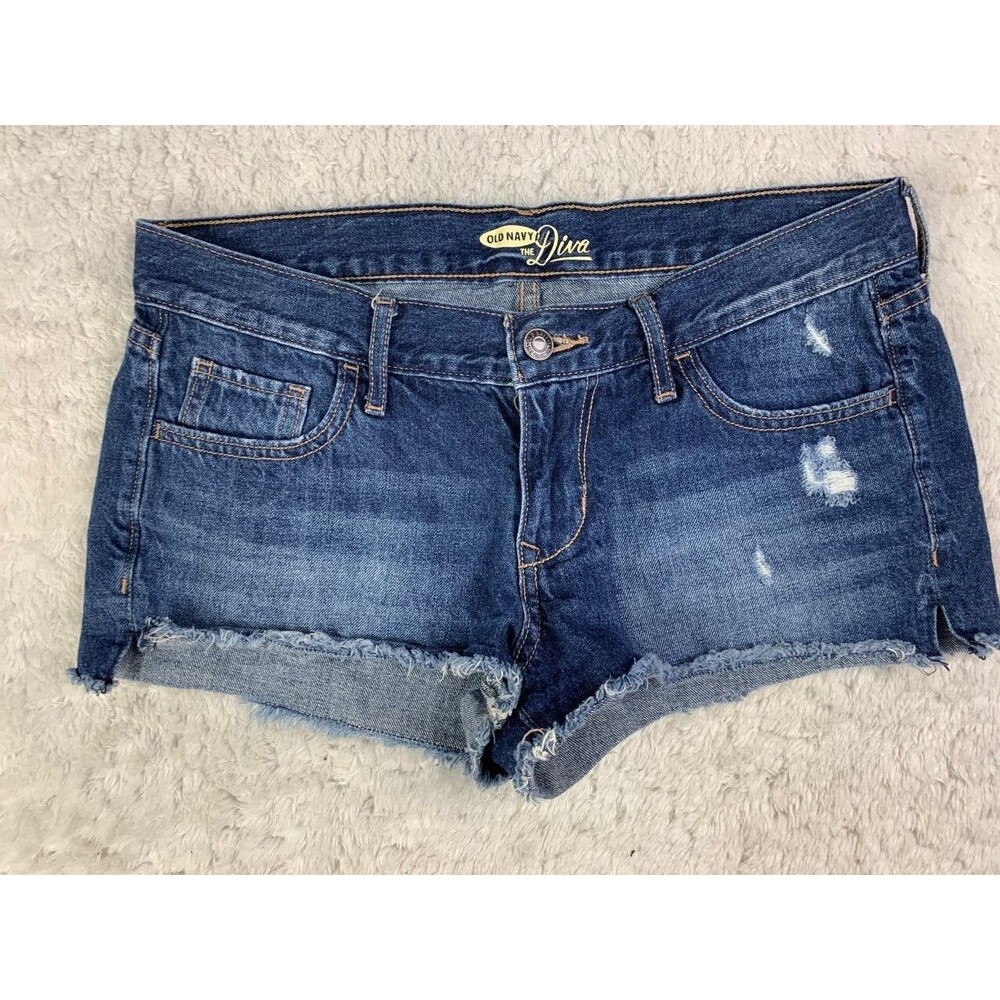 Old Navy Size 4 The Diva Distressed Cut Off Mid Rise Med Wash